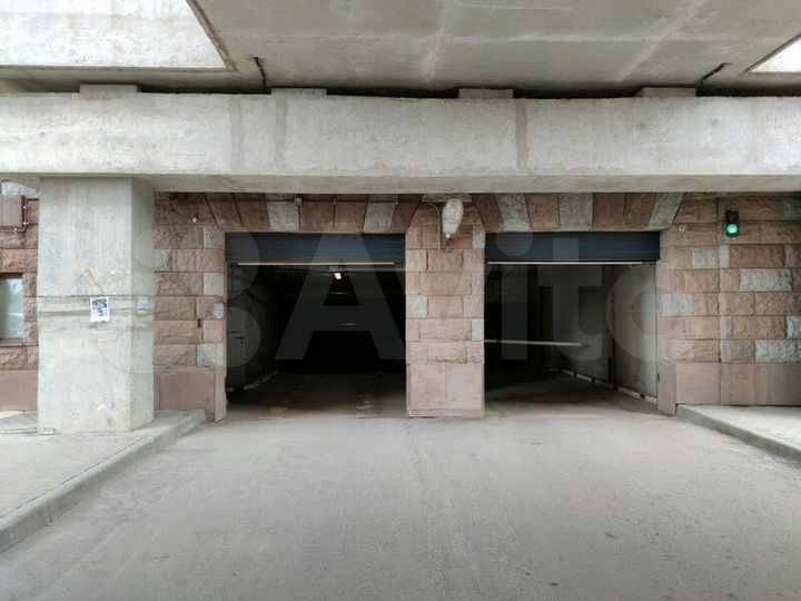 Машиноместо, 18 м²