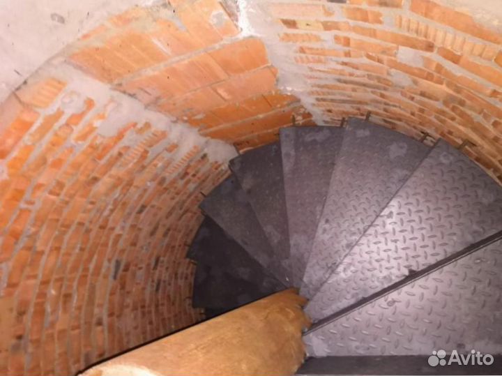 Винтовая лестница на заказ