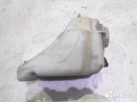 Бачок омывателя Мерседес