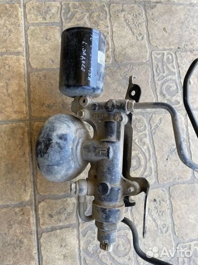 Цилиндры гидроподвески левые Land Cruiser 200 2015