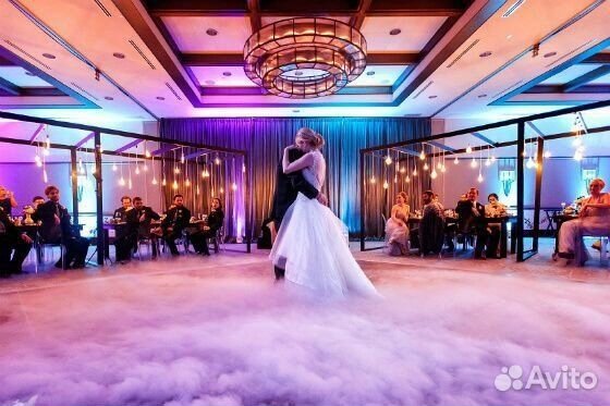 Сценические фонтаны,тяжелый дым на свадьб