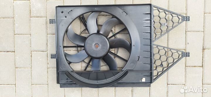 Диффузор радиатора Volkswagen Polo