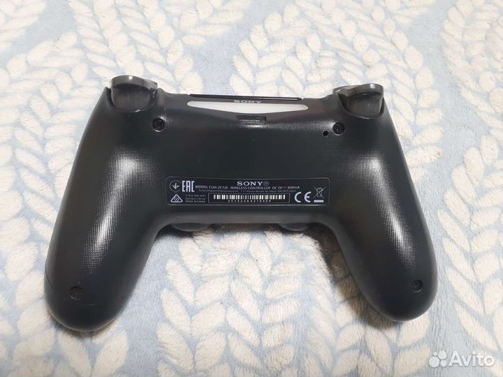 Джостик для PS4