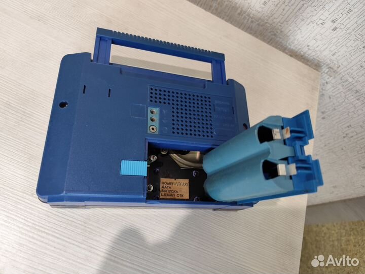 Радиоприемник Турист рп 215. СССР