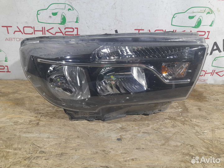 Фара правая LADA Vesta (2016-2022)