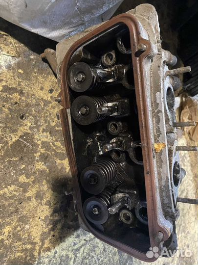 Головка блока цилиндров в сборе с двигателя 967М