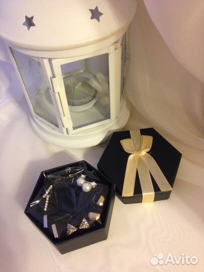 Серьги в подарок