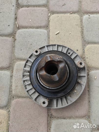 BMW 1 F20 F21 опорный подшипник