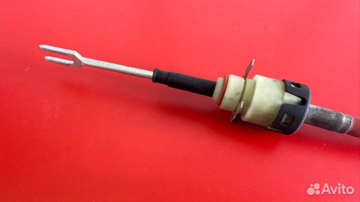 Трос кулисы АКПП Audi A6 C6 AUK 3.2 2008