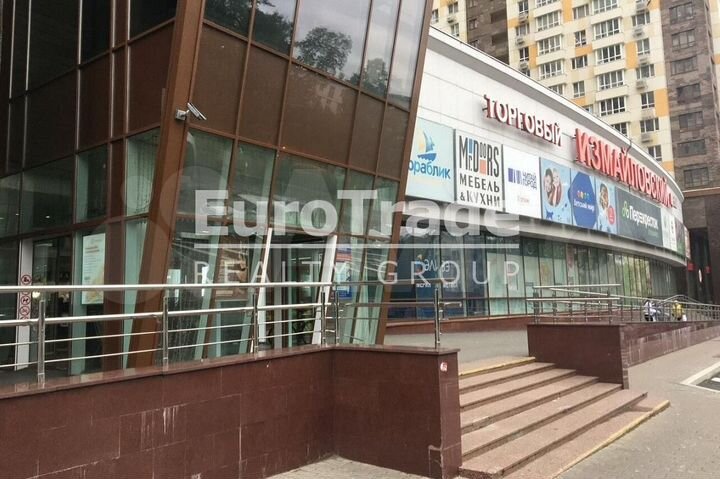 Сдам торговое помещение, 207 м²
