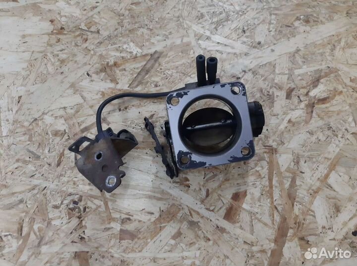 Дроссельная заслонка mercedes w124