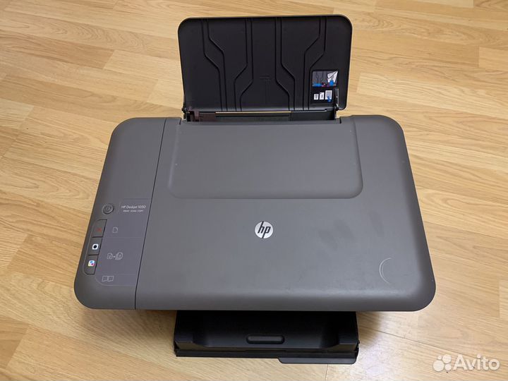 Принтер лазерный hp Deskjet 1050