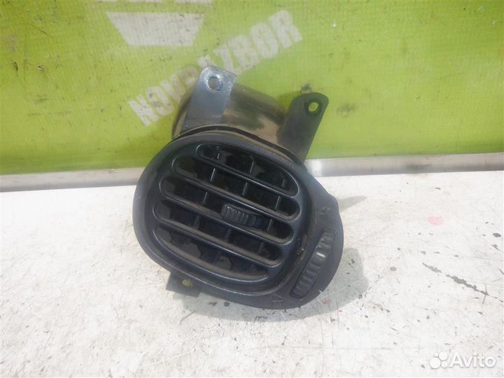 Дефлектор воздушный Хендай Лантра 96-00