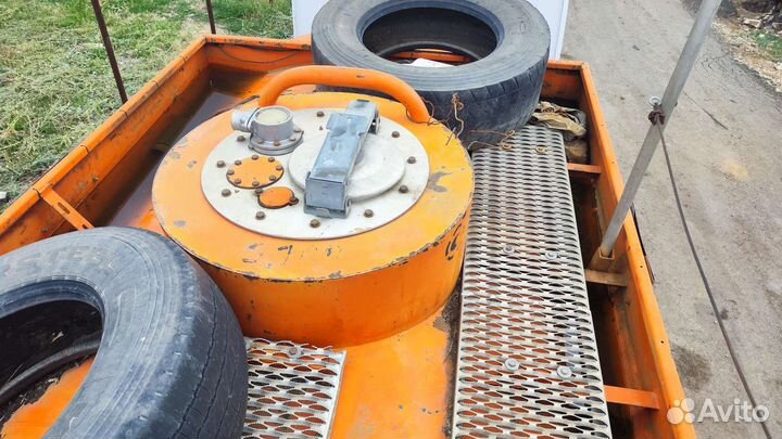 Полуприцеп бензовоз Нефаз 96931-07, 2015