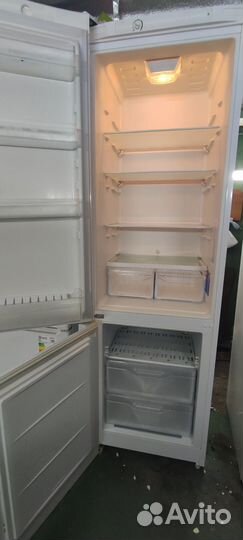 Холодильник indesit