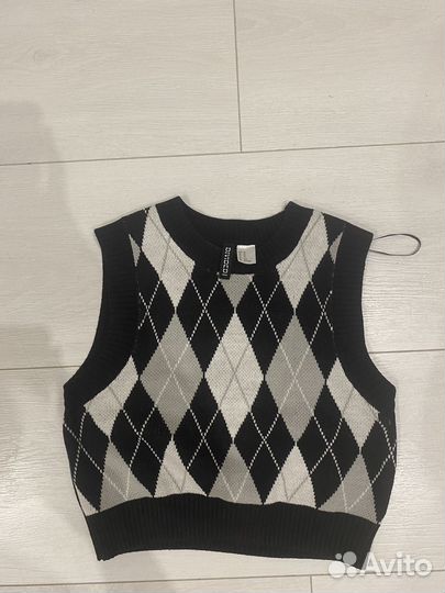 Жилет hm xs