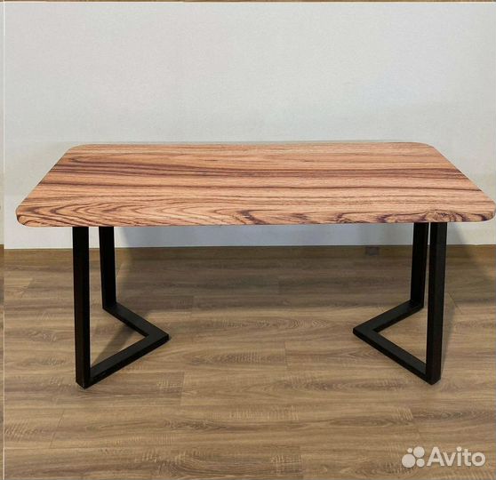 Компьютерный стол 'Iranian Decoration'