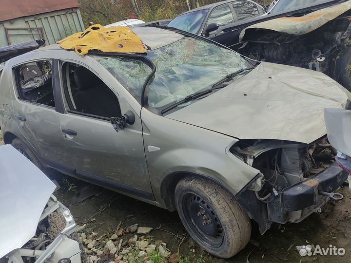Запчасти Renault Sandero 1 авторазбор
