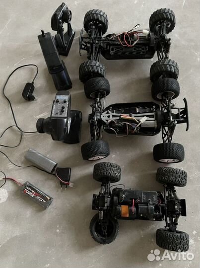 Радиоуправляемая машинка