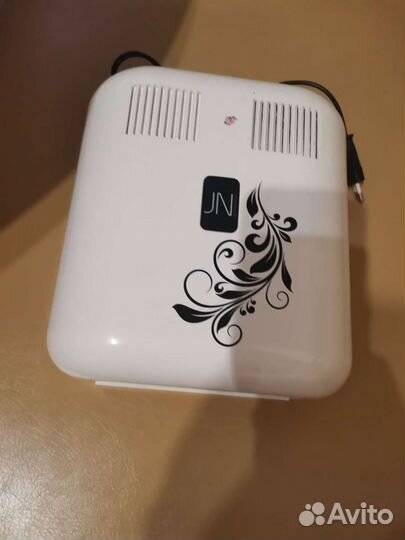 Лампа для ногтей