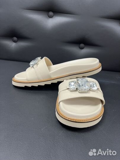 Сандалии женские 