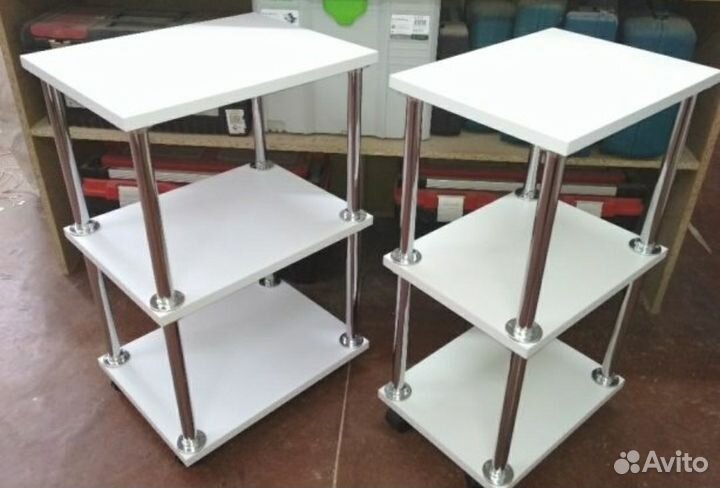 Этажерки, стол косметолога