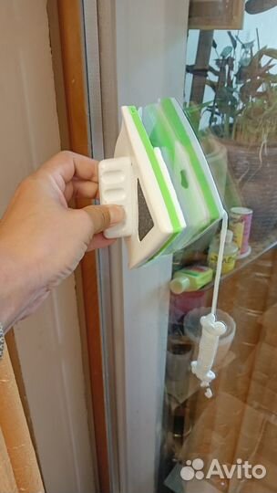 Магнитный мойщик окон