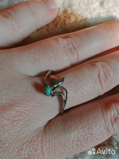 Серебряное кольцо