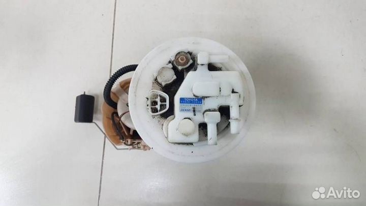 Насос топливный электрический Toyota Corolla E150