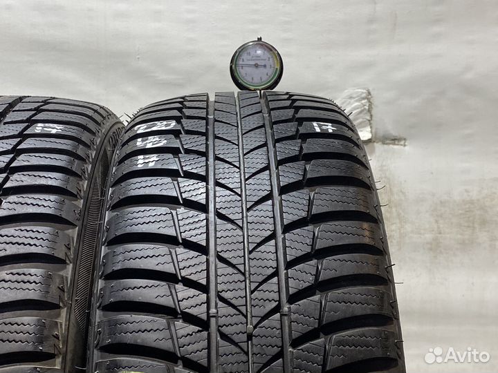 Bridgestone Blizzak LM-001 225/45 R17