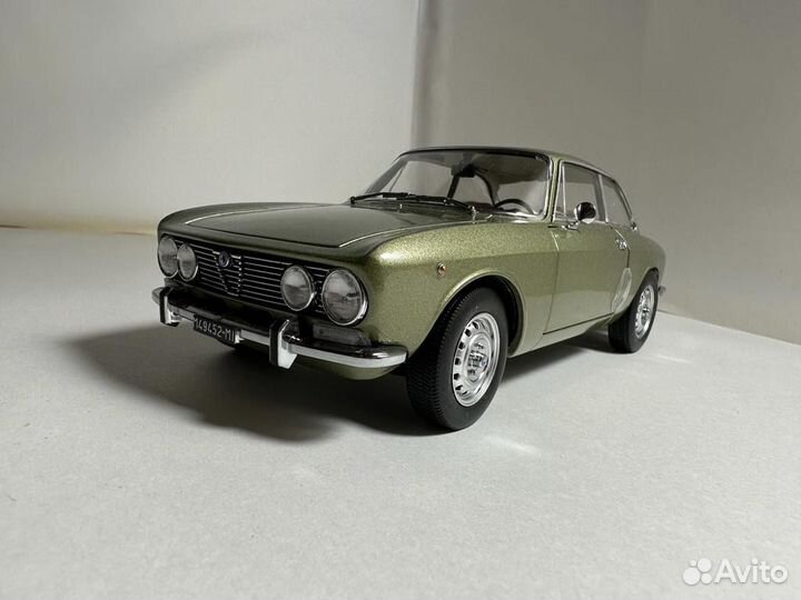 Alfa Romeo GTV 2000 (Norev; 1/18)
