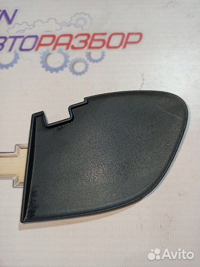 Накладка внутренней ручки двери левая Kia Ceed JD