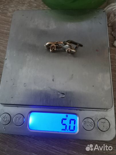 Золотые серьги 585 пробы