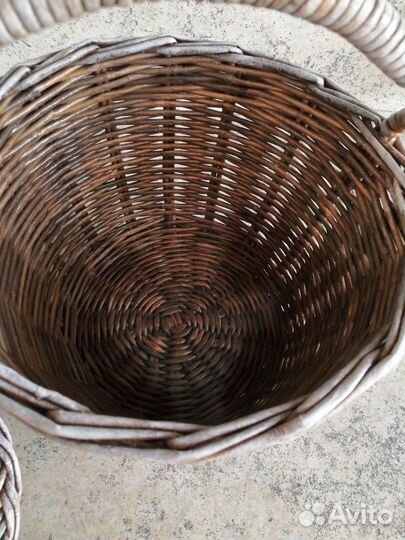Корзина плетеная с крышкой 4л