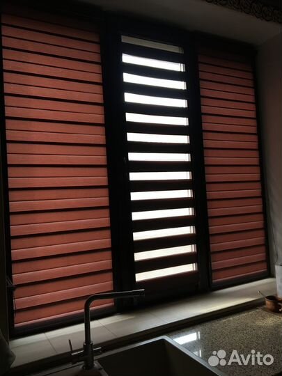 Рулонные шторы Зебра в коробе