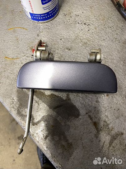 Ручка двери багажника toyota rush