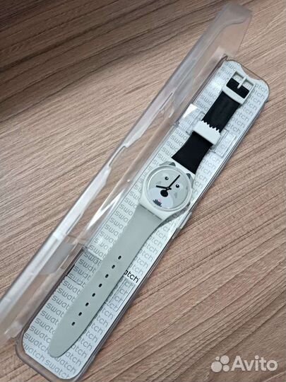 Часы наручные swatch