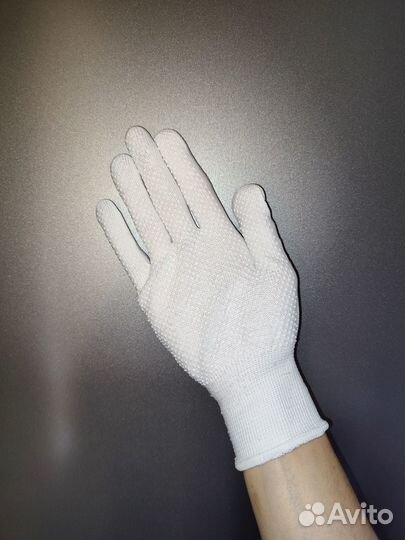 Белые перчатки для соревнований