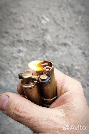 Зажигалка бензиновая