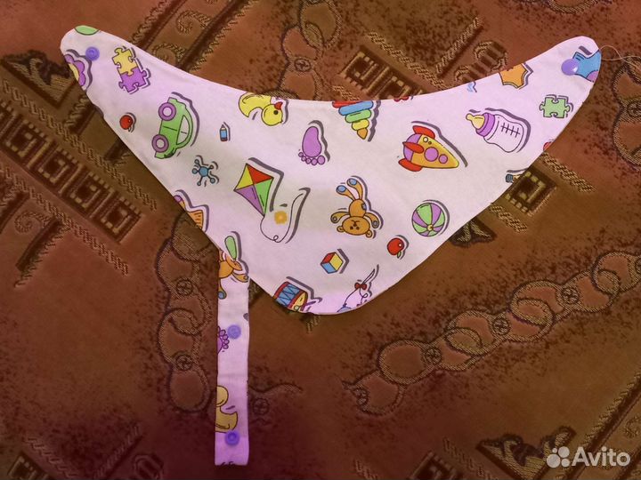 Слюнявчик нагрудник