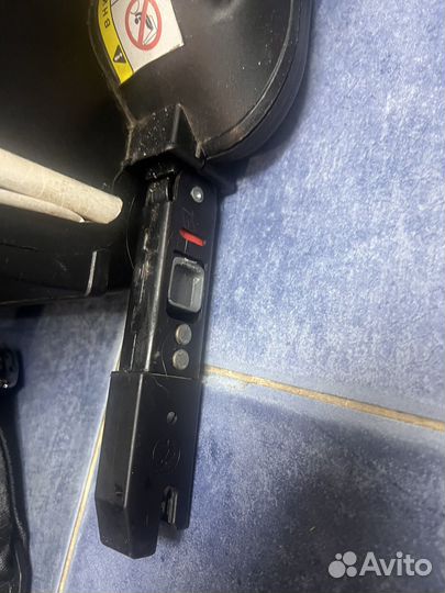 Автомобильное детское кресло от 9 до 38 кг