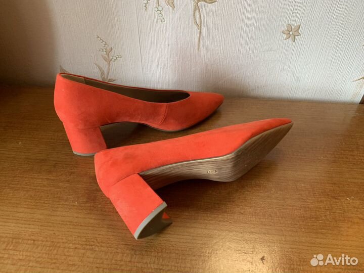 Продам туфли новые,Marco Tozzi 38 р:р