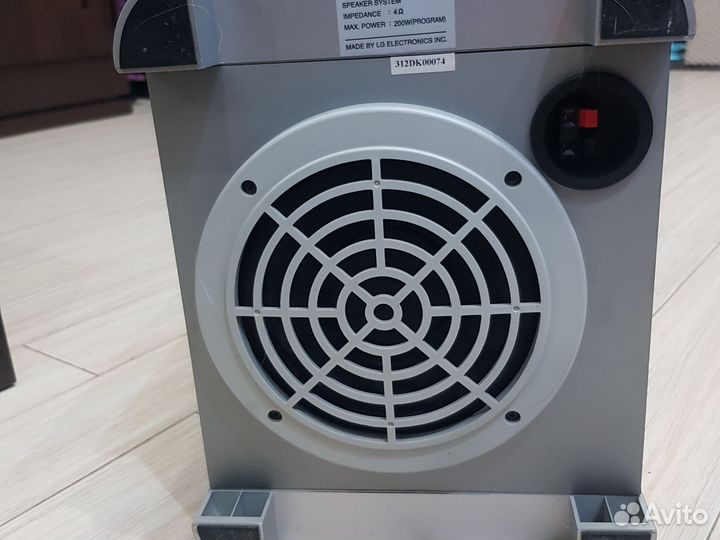 Домашний сабвуфер LG 200W