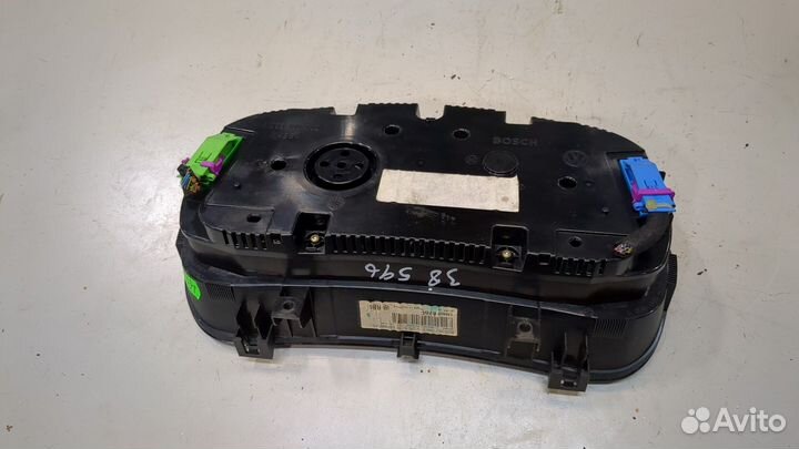 Щиток приборов Volkswagen Golf 4, 2002