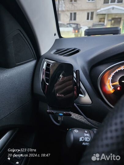 Беспроводная зарядка авто Hoco Samsung