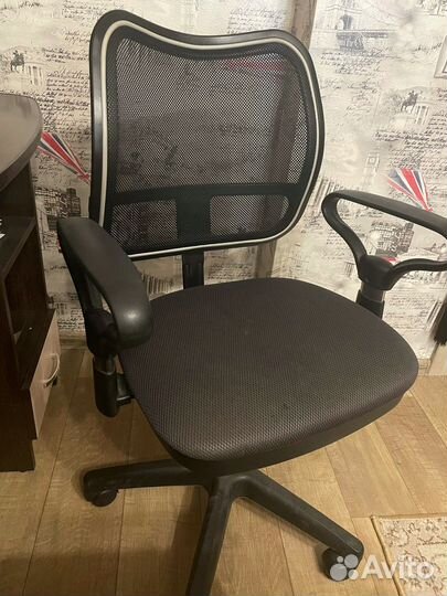Компьютерное кресло