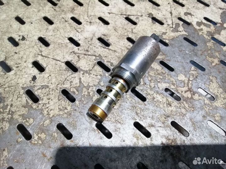 Клапан изменения фаз грм M62B44 BMW X5 e53 e39