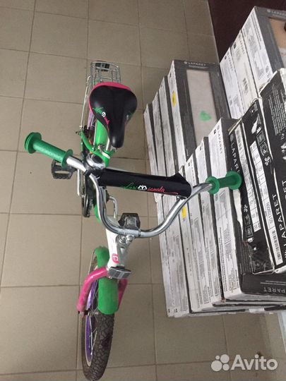 Детский велосипед четырехколесный