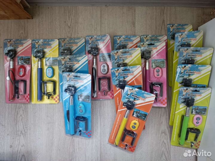 Монопод с пультом для телефона по Bluetooth