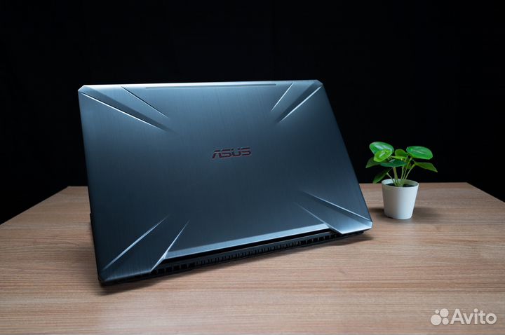 Игровой Ноутбук i5 8300h, 12Gb, SSD+HDD, GTX 1050